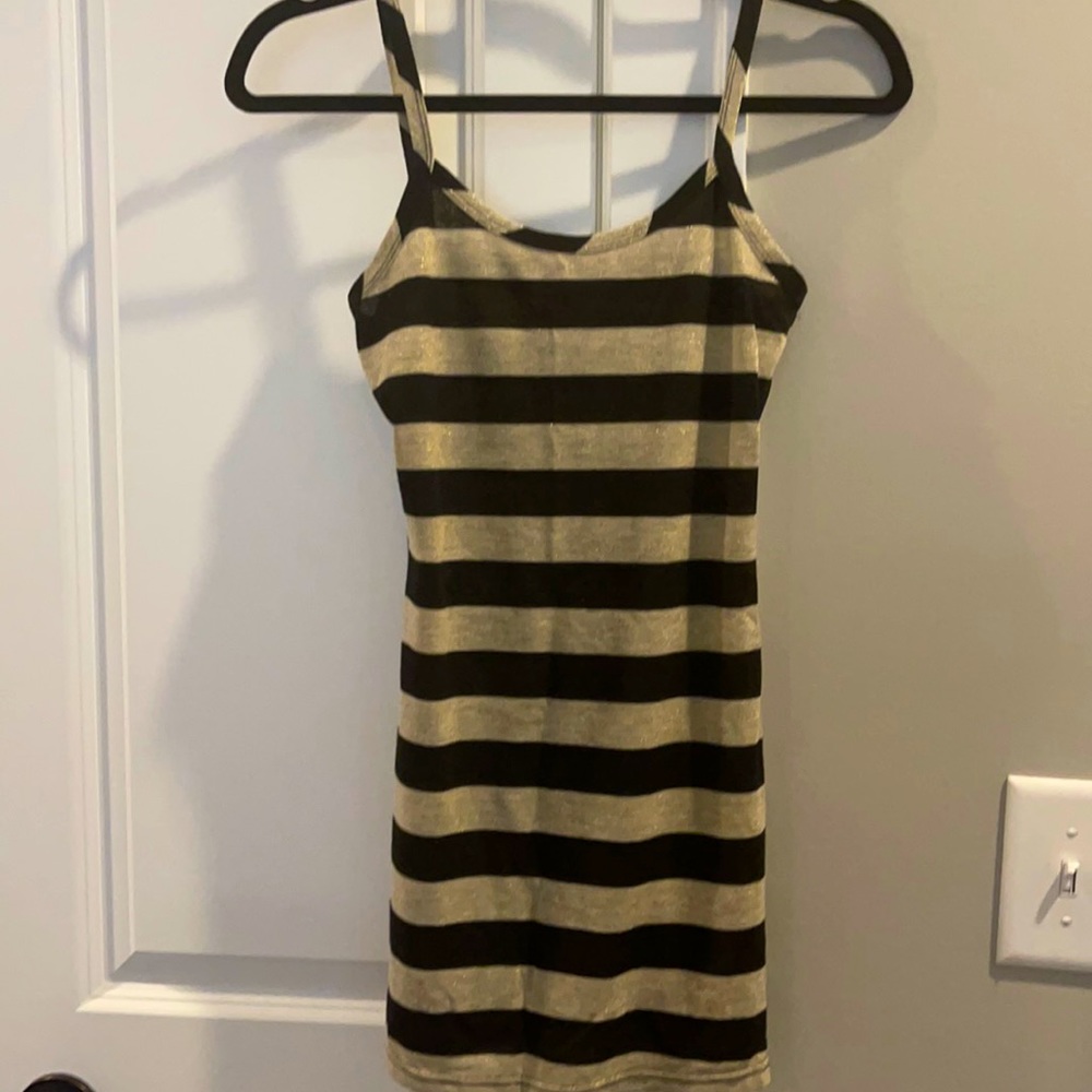 BKE black and gold layering tank size small